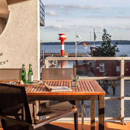 Apartmenthaus Hafenspitze Ap 5 - "Am Yachthafen 5" - Blickrichtung Offenes Meerstrandpromenade Eckernförde エクステリア 写真